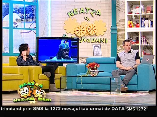 Smiley News: Cum se fură &icirc;n Rusia un preș din fața unei case de amanet