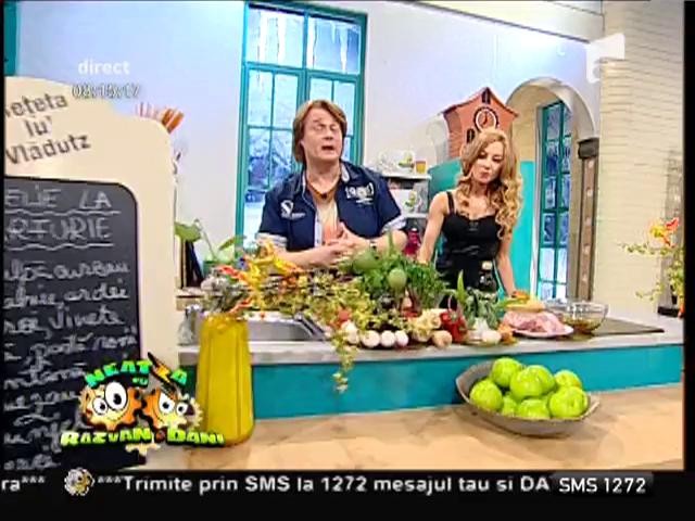 Alintă-ţi simţurile acum! Curcan, salvie şi alte legume, &icirc;ntr-un preparat demenţial, ce se găteşte rapid