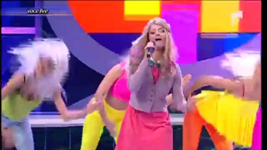 Oana Sârbu se transformă în Meghan Trainor - "All about that bass"