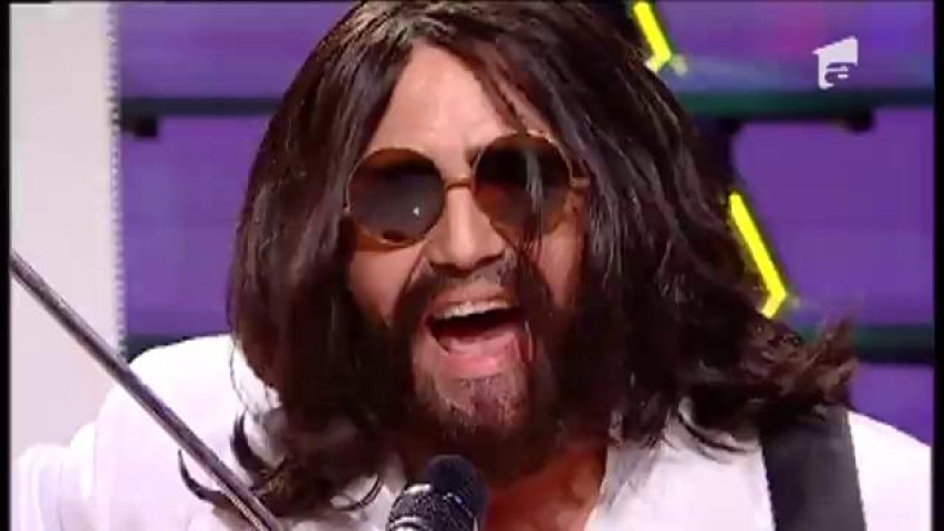 Daniel Iordăchioae se transformă în John Lennon - "Give peace a chance"