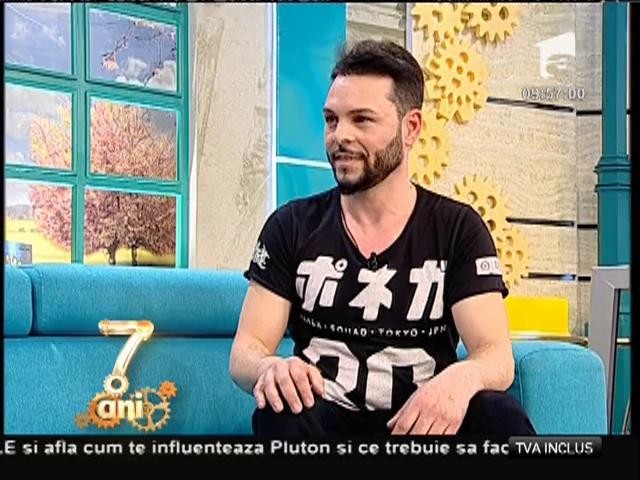 Karaoke cu Patrick DeKen! Vezi cum a interpretat melodia "Guantanamera"