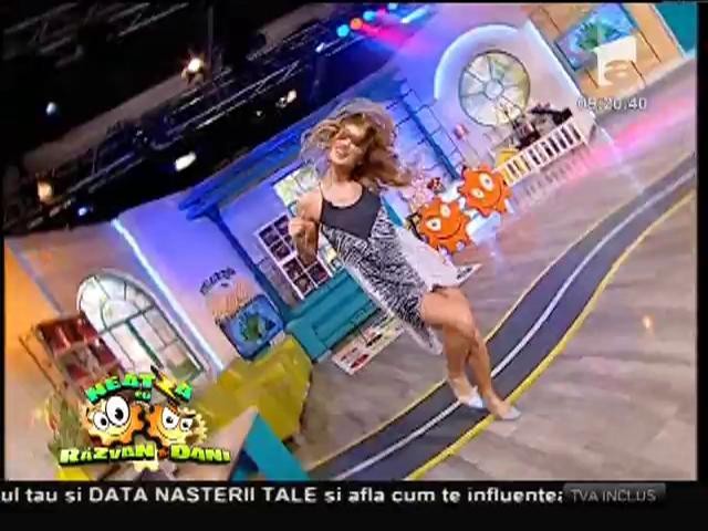 Roxana Nemeș - "Mă dezbrac de secrete"