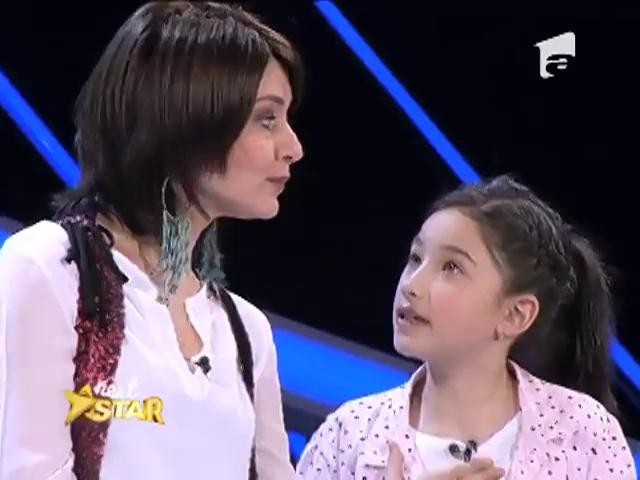 Mira Dobrota, într-un moment artistic alături de Oana Sârbu! Uite cum a reacționat fetița când și-a văzut actrița preferată!
