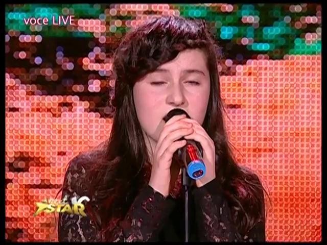 Luca, ești eroul nostru! Teodora Sava a c&acirc;ntat dumnezeiește pentru EL, cel mai curajos copil din lume!