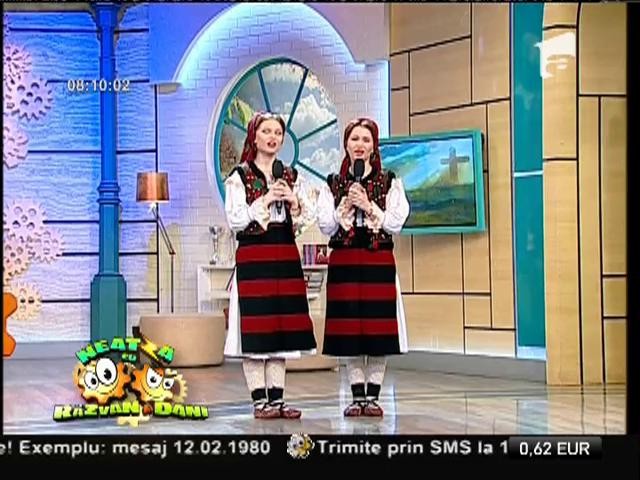 Suzana & Daciana Vlad - "Pl&acirc;nge Maica lui Christos"