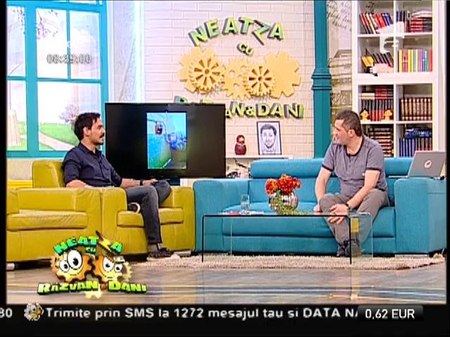 Smiley News: Surprins &icirc;n direct la TV c&acirc;nd fura o tabletă din sala de conferințe