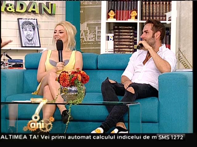 Jo şi Randi lansează videoclipul single-ului "P&acirc;nă vara viitoare""
