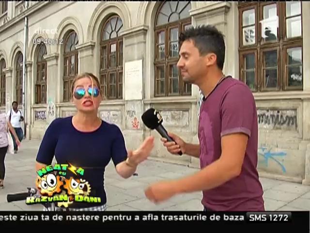 &Icirc;ntrebarea lui Duță - Cine c&acirc;ntă &icirc;n casă, găina sau cocoșul?