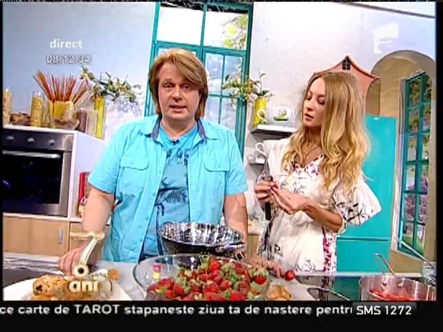 Reţeta lui Vlădutz: Spumă de căpşuni