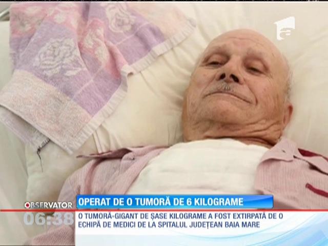 Un bătr&acirc;n de 86 de ani a trecut printr-o intervenţie &icirc;n premieră la Baia Mare. Medicii i-au extirpat o tumoră uriaşă, de şase kilograme