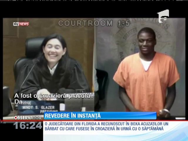 O judecătoare din SUA şi-a regăsit &icirc;n boxa acuzaţilor două cunoştinţe, &icirc;n mai puţin de o lună