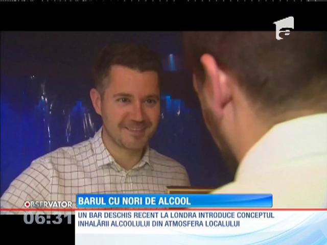 Un bar din Londra le promite tinerilor petrecăreţi dimineţi fără dureri de stomac. &Icirc;n loc să bea alcool, ei &icirc;l inhalează