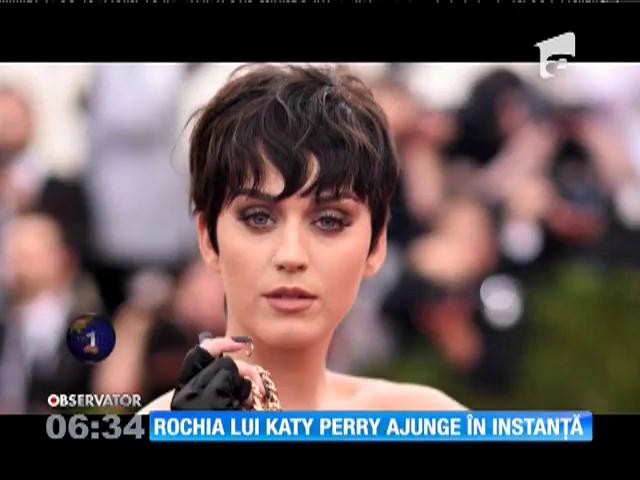 Rochia purtată de Katy Perry, &icirc;n luna mai, la o gală din New York a ajuns subiect de proces penal