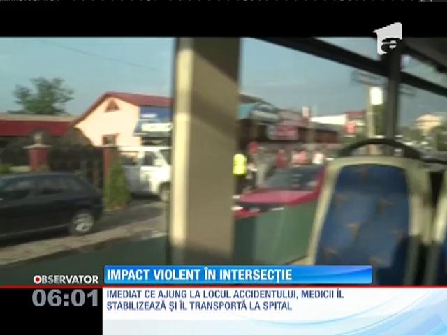 Accident rutier grav &icirc;ntr-o intersecţie din Suceava