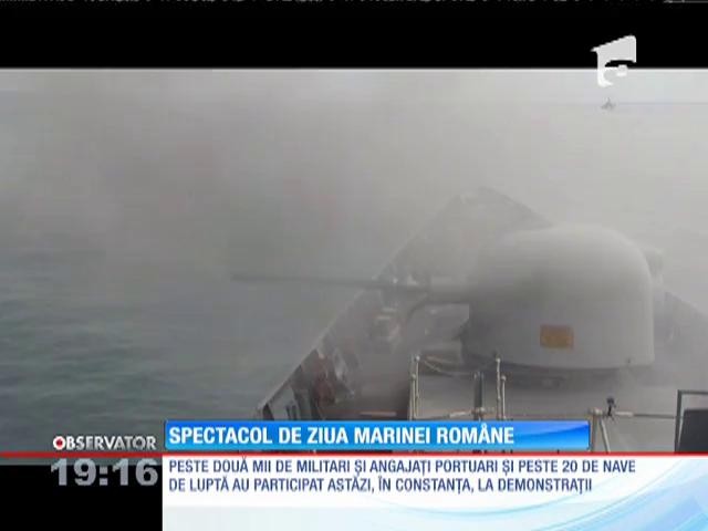 Spectacol incendiar de Ziua Marinei Rom&acirc;ne