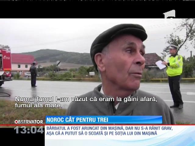 O femeie &icirc;nsărcinată şi soţul ei au scăpat miraculous dintr-un grav accident de circulaţie