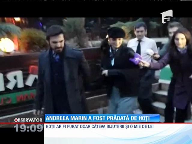 Andreea Marin a fost prădată de hoți. Vedeta a rămas fără o parte din bijuterii