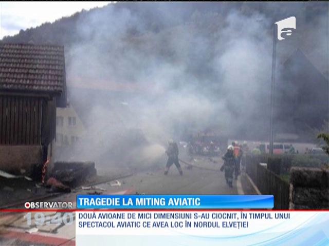 Tragedie la un miting aviatic. Două avioane s-au ciocnit &icirc;n zbor!