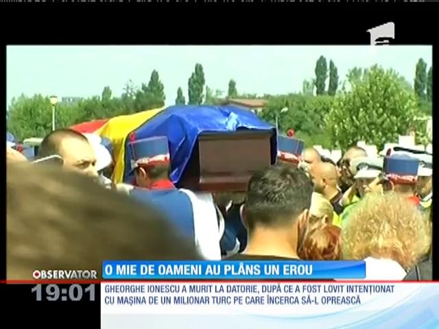 Poliţistul Gheorghe Ionescu, &icirc;nmorm&acirc;ntat cu onoruri militare