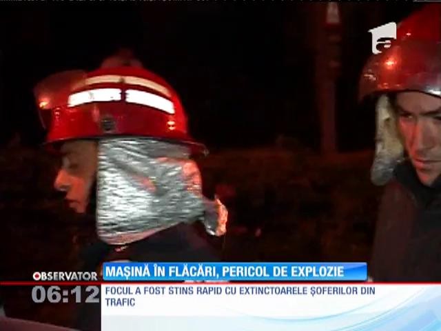 Un preot din Argeş a trecut prin clipe terifiante, după ce maşina &icirc;n care se afla a luat foc