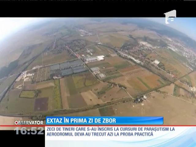 Extaz &icirc;n prima zi de zbor pentru cursanţii aerodromului Deva