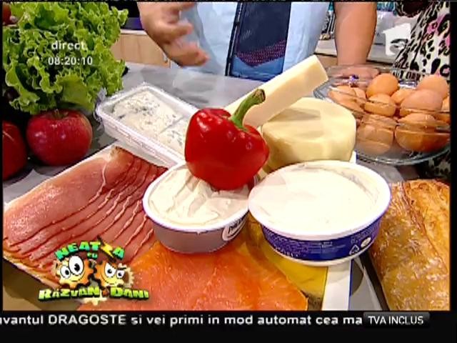 O gustare rapidă: Surprize matinale, un preparat delicios cu gorgonzola şi somon afumat