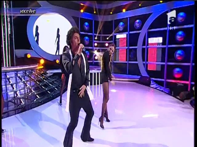 Adrian Enache se transformă în Tom Jones - "Kiss"