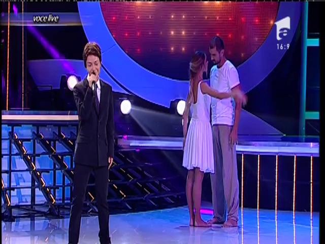 Carmen Simionescu se transformă în Paul Anka - "You are my destiny"