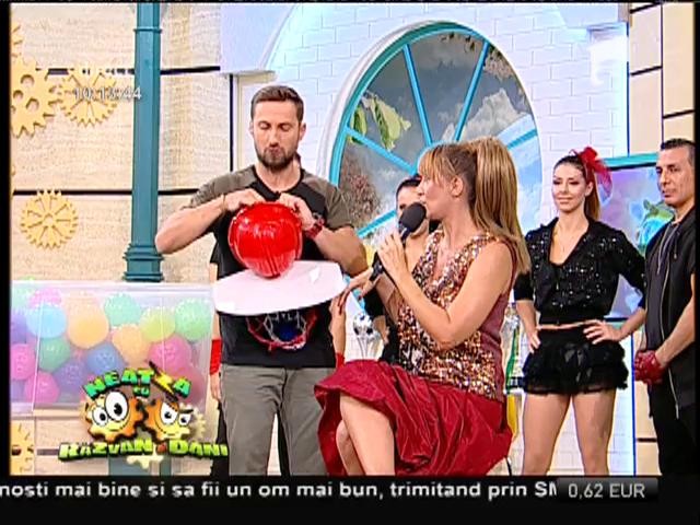 N-ai mai văzut-o vreodată aşa! In-Grid, celebra c&acirc;ntăreaţă care a făcut furori cu piesa "Tu es foutu", partidă de baschet senzaţională