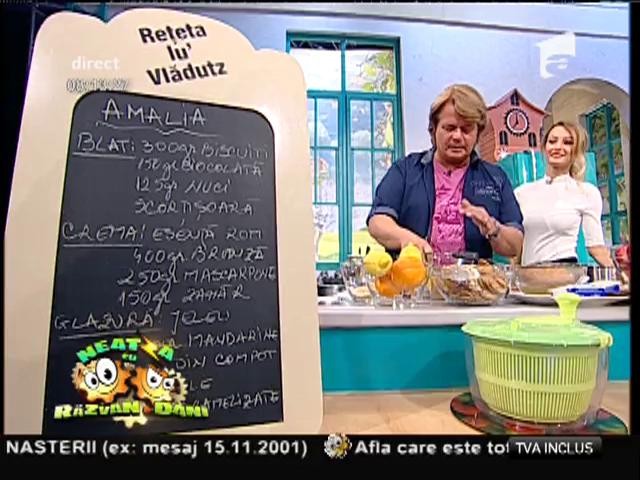 Gustos şi sănătos! Prăjitura Amalia, un desert cu mandarine şi migdale caramelizate