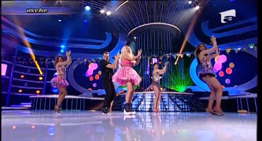 Andreea Antonescu se transformă &icirc;n Andreea Bălan - "Baila"