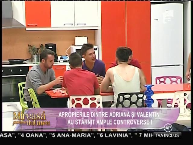 Apropierea dintre Valentin şi Adriana, "taxată" de concurenţi! Ce i-au reproşat