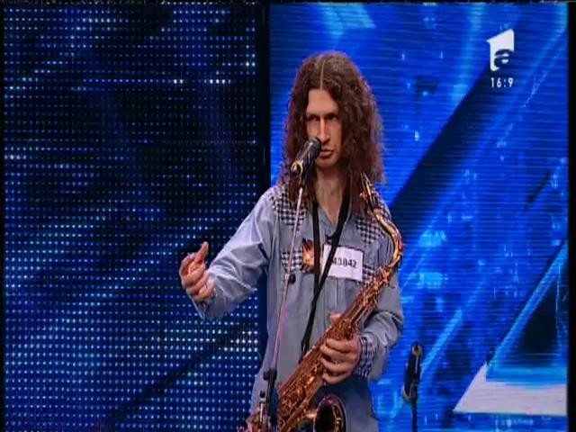 Joe Cocker - "You Can Leave Your Hat On". Vezi interpretarea lui Danie Dan, la X Factor!