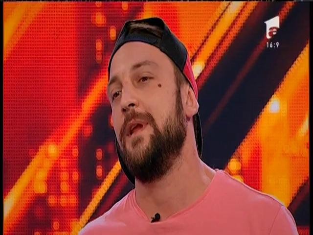 Au venit cu pizza la audiţii pentru juraţii de la X Factor!