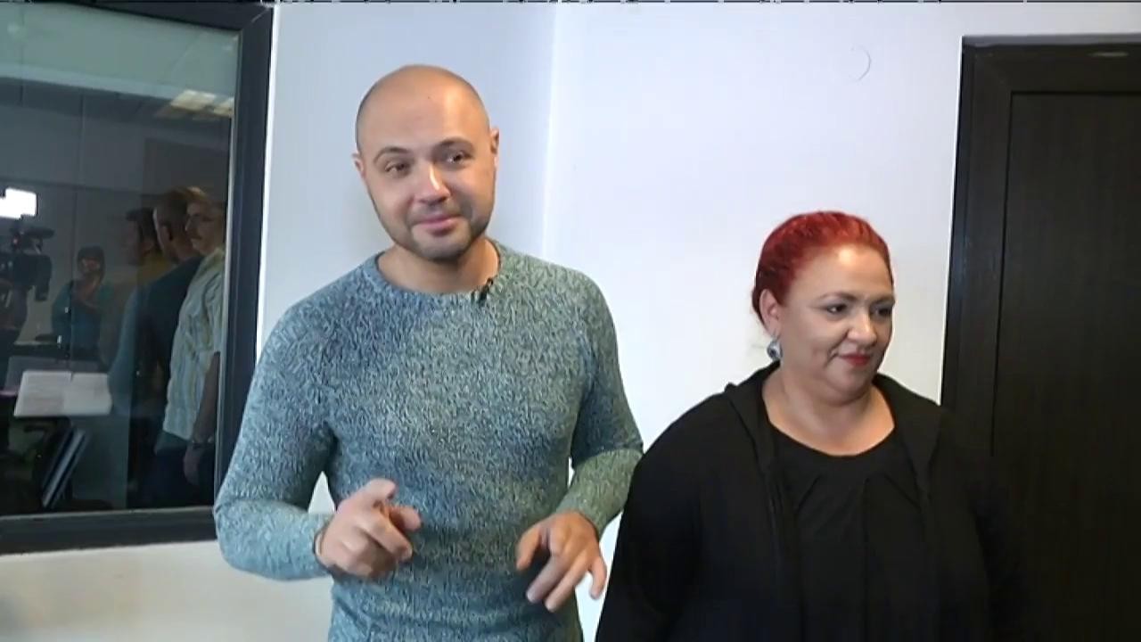 Minodora, Bianca Rus, Cezar Ouatu și Mihai Mitoșeru, dans și voie bună cu Ansamblul "Cindrelul - Junii Sibiului"