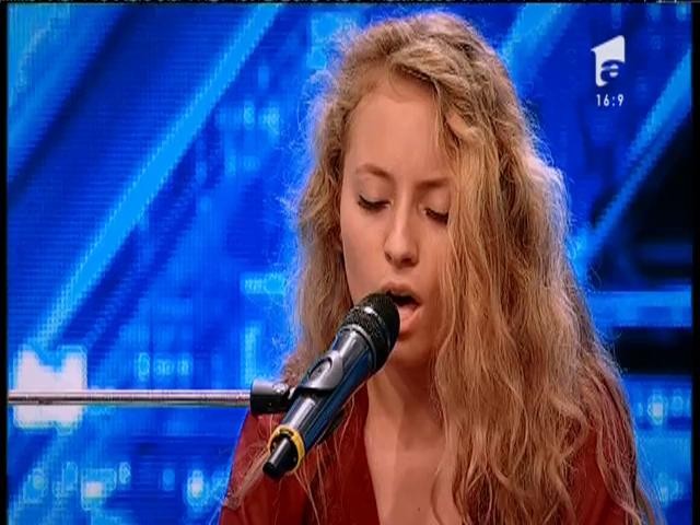 Beyoncé - Crazy in Love. Vezi interpretarea Simonei Hritac , la X Factor!