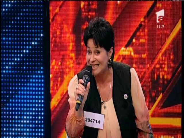 Irina Ichim iubește aviația și își plânge fiul prin cântec!