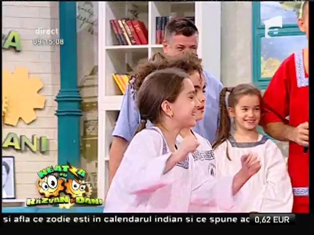 Lupte spartane, &icirc;n DIRECT, la "Neatza"! Dani Oțil a fost făcut KO de niște&hellip;fetițe!