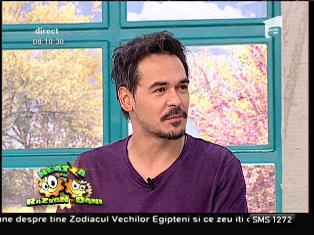 Te plictisești la semafor? Iată ce fac șoferii bucureșteni atunci c&acirc;nd sunt blocați &icirc;n trafic