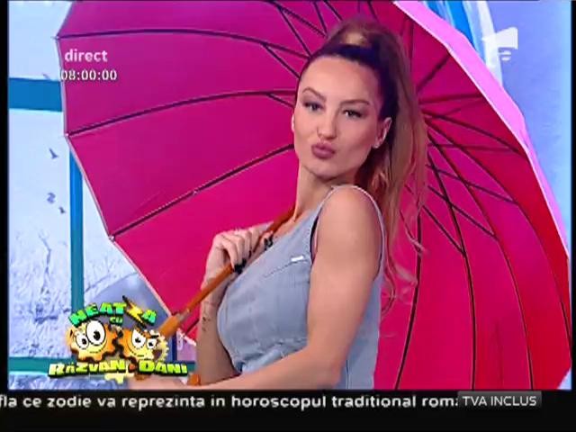 Astăzi e Ziua Umbrelei. Matinalii &bdquo;au prestat&rdquo; cel mai nebun dans &icirc;n ploaie din istoria Rom&acirc;nia