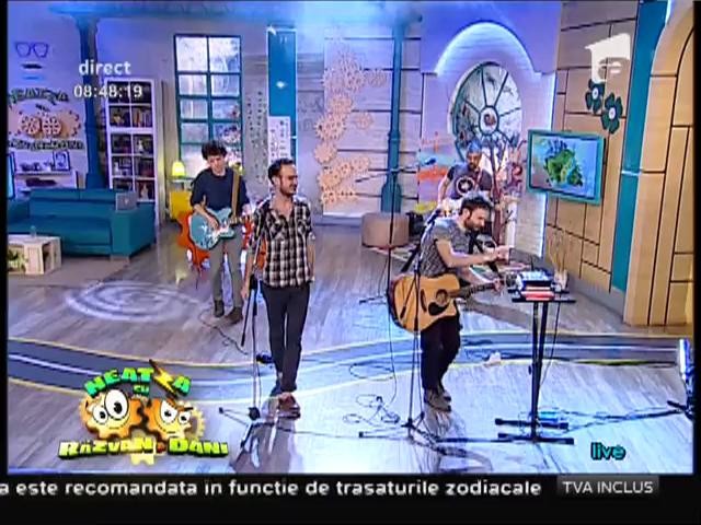 LIVE! The Amsterdams - "Arrows"