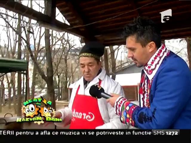 T&acirc;rg de Dragobete, &icirc;n curtea Muzeului Naţional al Ţăranului Rom&acirc;n