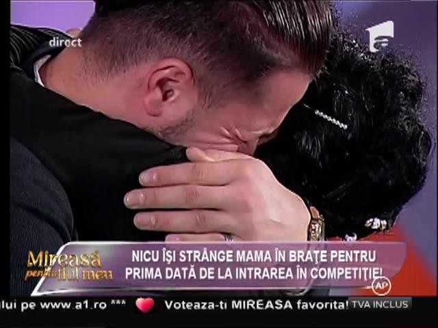 Revedere emoţionată &icirc;ntre Nicu şi mama lui!