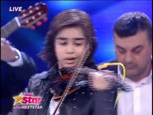 Vioara face legea pe scena Next Star! Darius Cocoş şi taraful său ridică juriul &icirc;n picioare