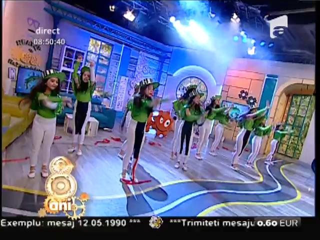 Mici la stat, mari la talent! Mini-Vogue, dans de senzație la Neatza!