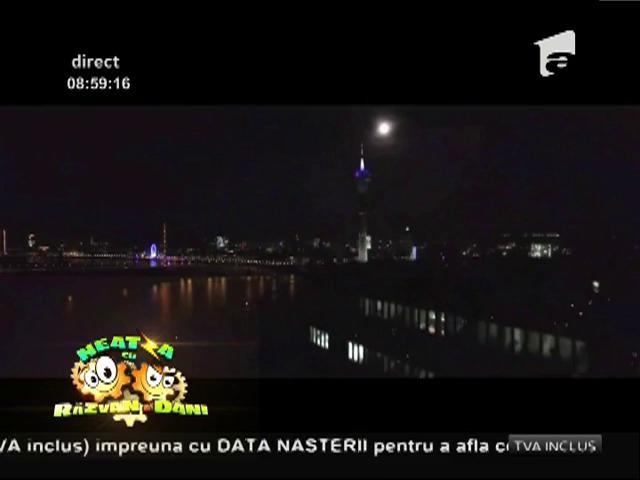 Blondă, sexy, tot să avem dimineți așa! Ramona Nerra, o prezență seducătoare la "Neatza"!