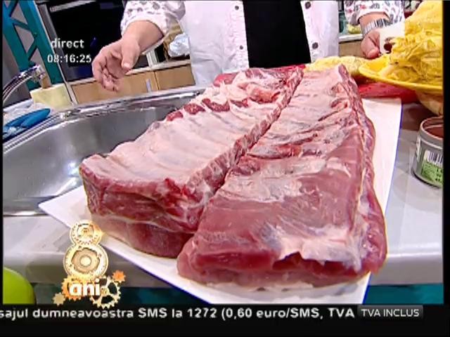 O reţetă de te lingi pe degete: Coaste m&acirc;ndre