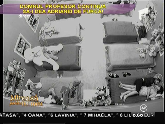 Domnul profesor continuă să-i dea Adrianei de furcă!