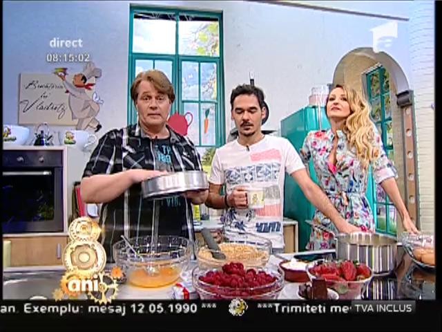 &Icirc;ncearcă un preparat delicios! Şarlotă Veselă