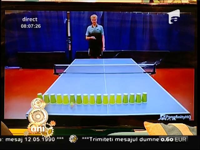 Smiley News: Uimitor! Uite ce se poate face cu mingea de ping-pong